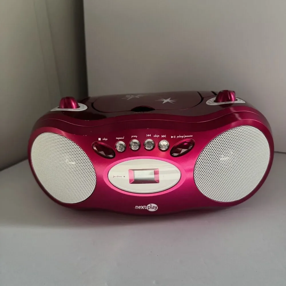 Nextplay Hot Pink Glitz & Glitter AM/FM Cd BOOMBOX NP400GB Works & Sounds Great - Picture 4 of 16